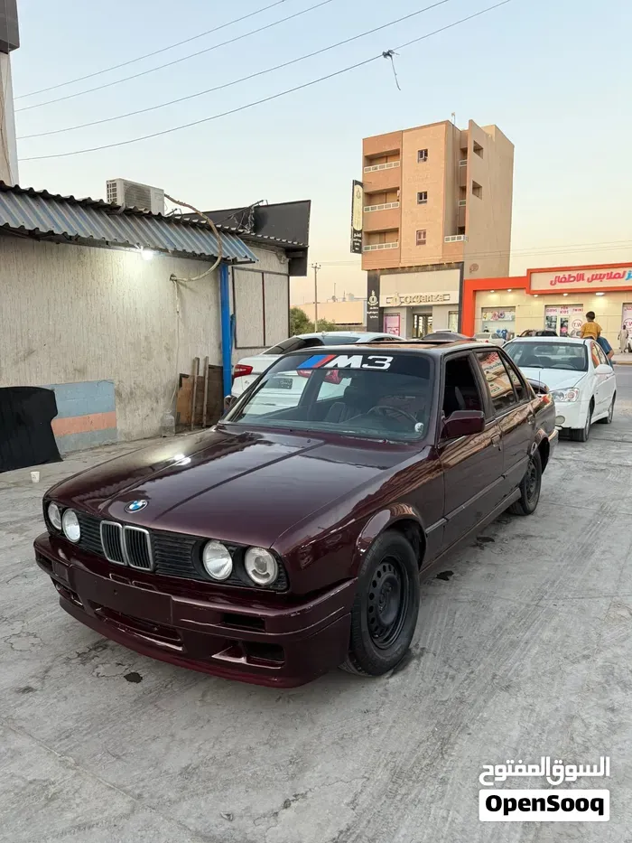 BMW 3 Series 1990 photo 4