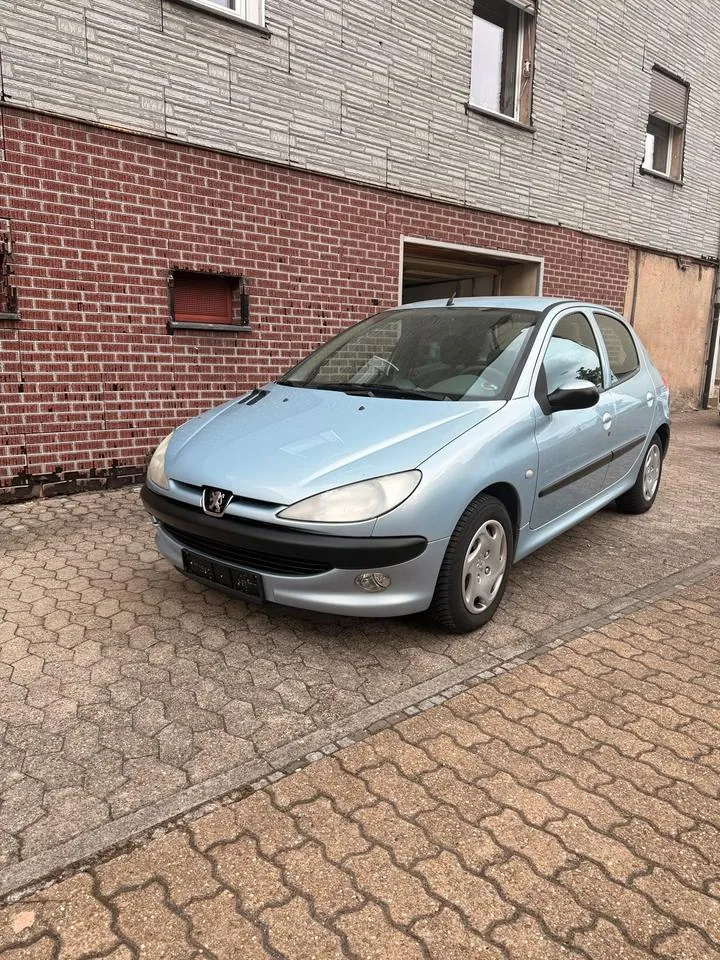 Peugeot 206