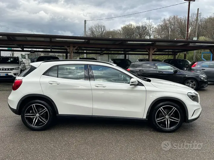 Mercedes-Benz Gla 2016 photo 2