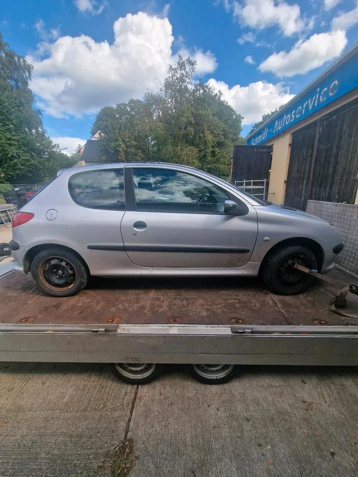 Peugeot 206