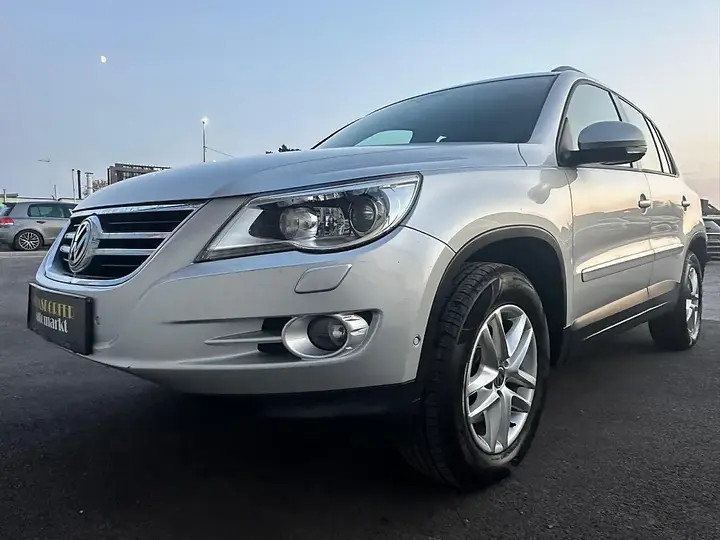 Volkswagen Tiguan 2008 photo 2