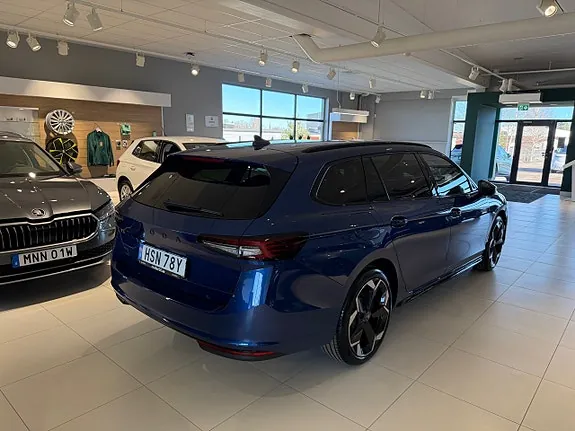 Skoda Superb 2026 photo 2