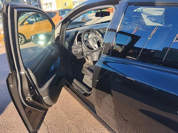 Nissan Leaf 2019 photo 5