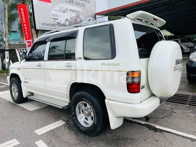Isuzu Trooper 1991 photo 4