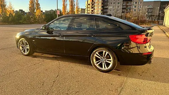 BMW 320D 2018 photo 2