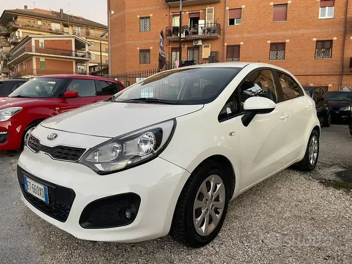 Kia Rio 2014 photo 2