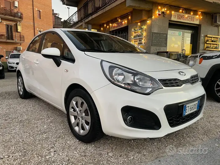 Kia Rio 2014 photo 3