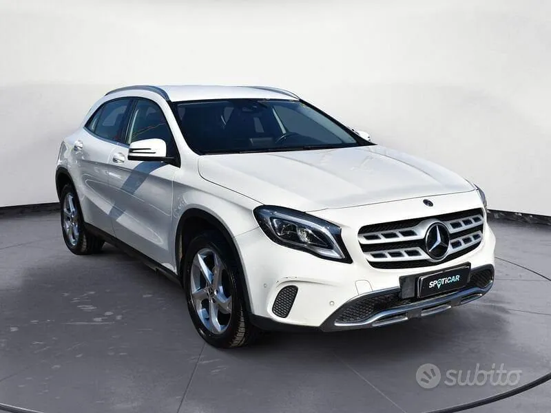 Mercedes-Benz Gla 2017 photo 3