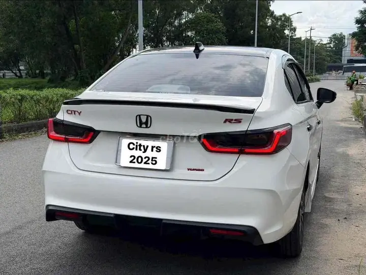 Honda City 2025 photo 4
