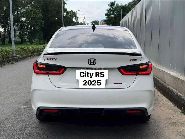 Honda City 2025 photo 5
