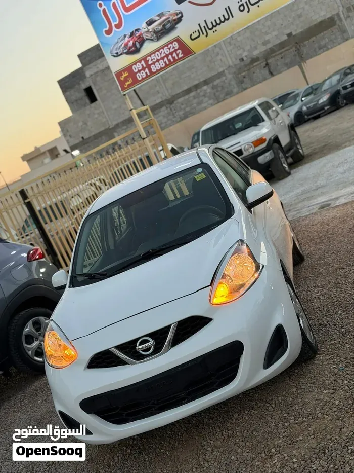 Nissan Micra 2017 photo 2