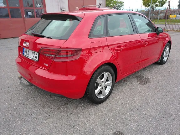 Audi A3 2014 photo 3