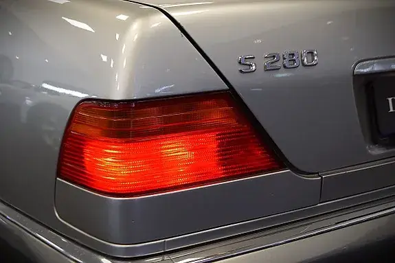 Mercedes-Benz S 280 1996 photo 4