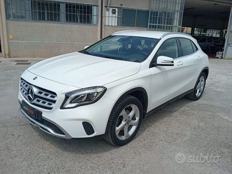 Mercedes-Benz Gla 2018 photo 4