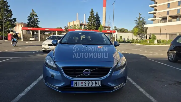 Volvo V40 2014 photo 2