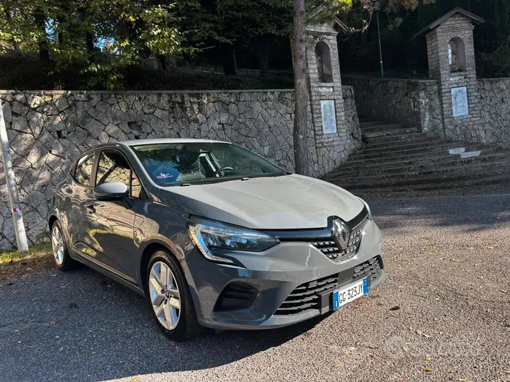 Renault Clio 2021 photo 2