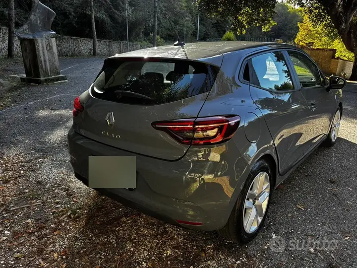 Renault Clio 2021 photo 3