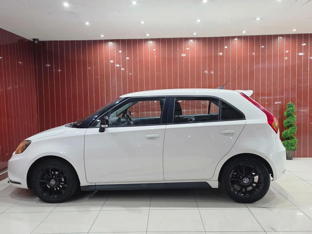 MG Mg3 2014 photo 3