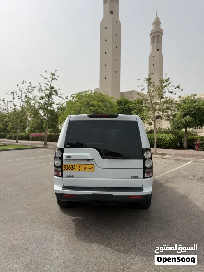 Land Rover Lr4 2016 photo 3