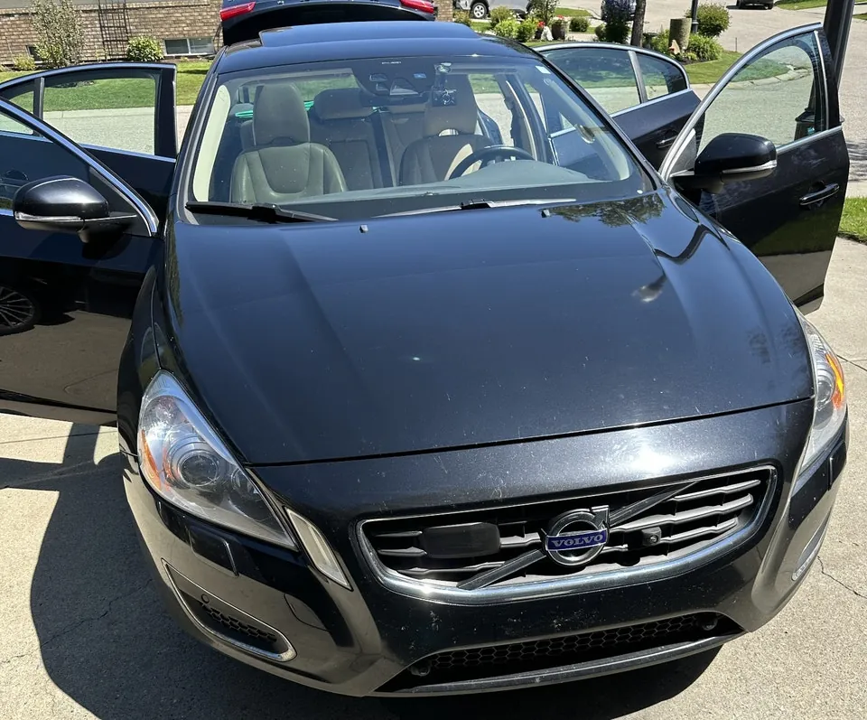 Volvo S60 2012 photo 3
