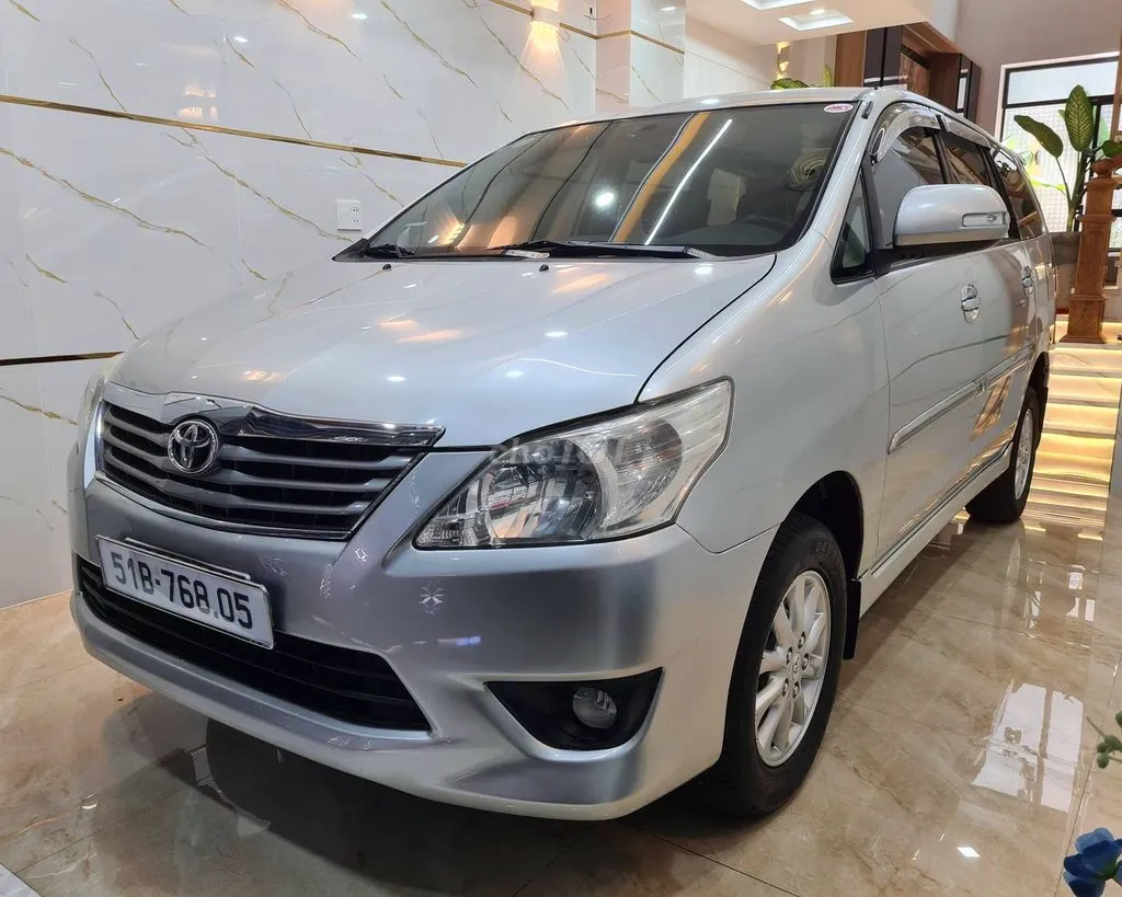 Toyota Innova 2012 photo 5