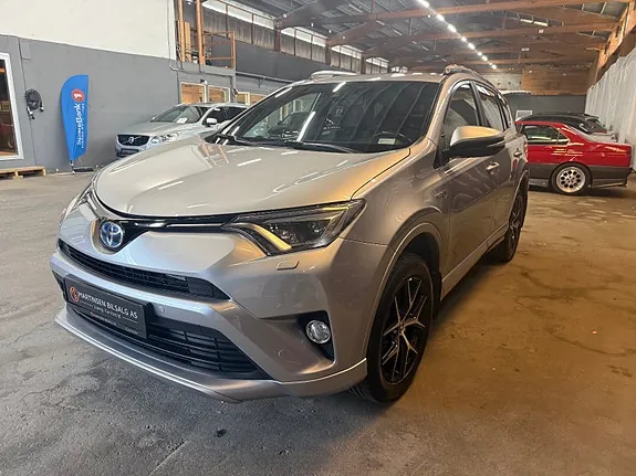 Toyota Rav4 2017 photo 3