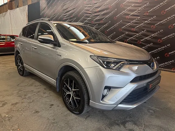 Toyota Rav4 2017 photo 2