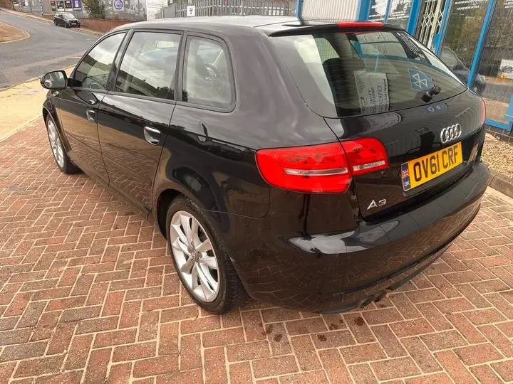 Audi A3 2011 photo 5