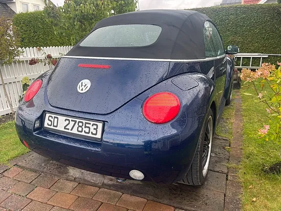 Volkswagen New Beetle 2004 photo 2