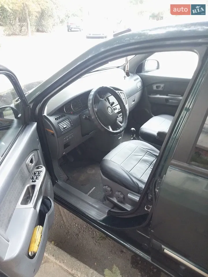 Kia Carens 2005 photo 5