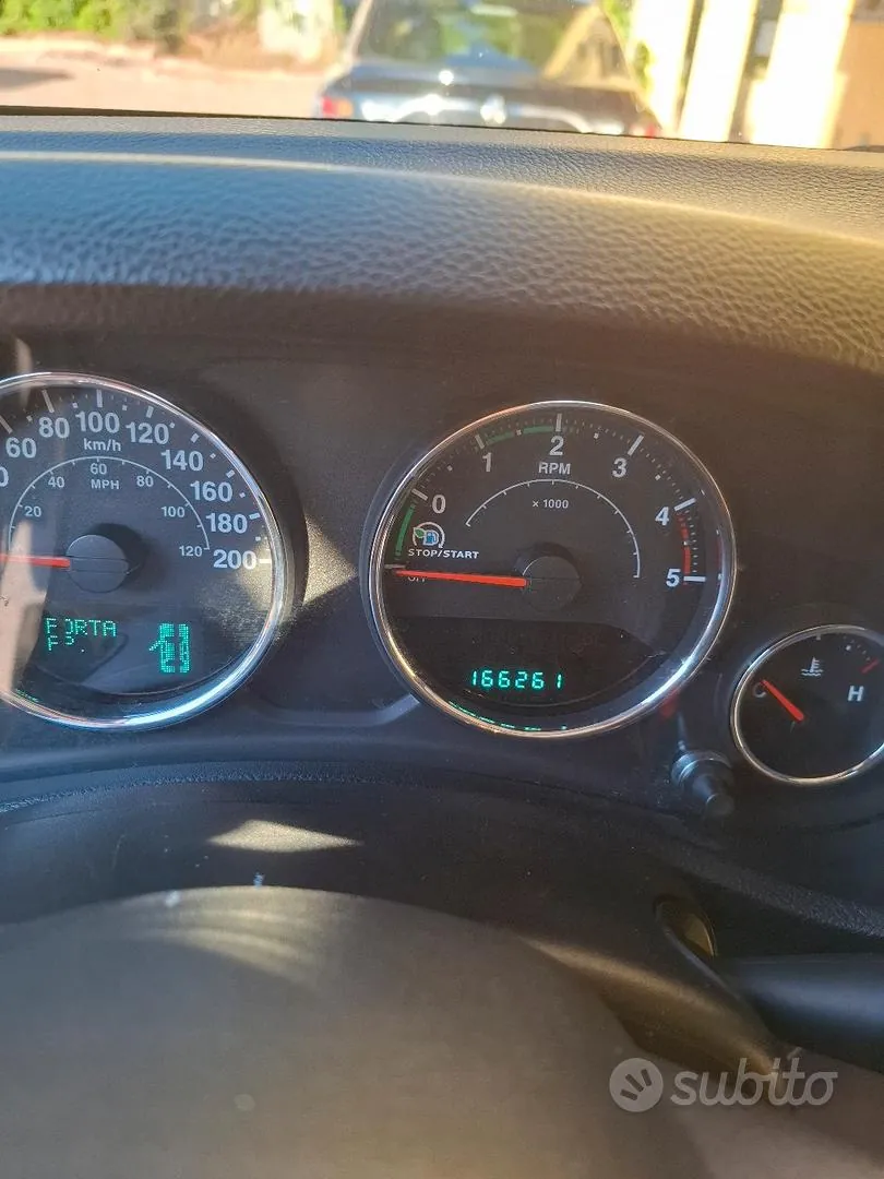 Jeep Wrangler 2011 photo 5