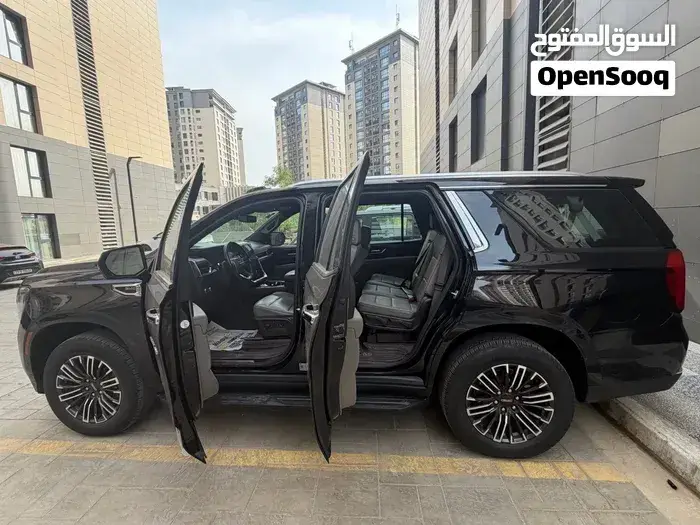 GMC Yukon 2025 photo 2