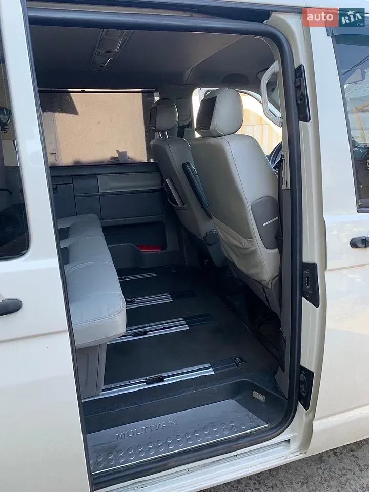 Volkswagen Transporter 2008 photo 5