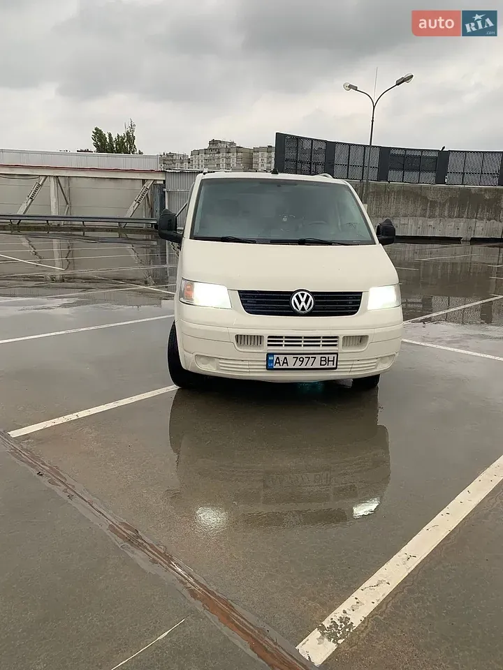 Volkswagen Transporter 2008 photo 2