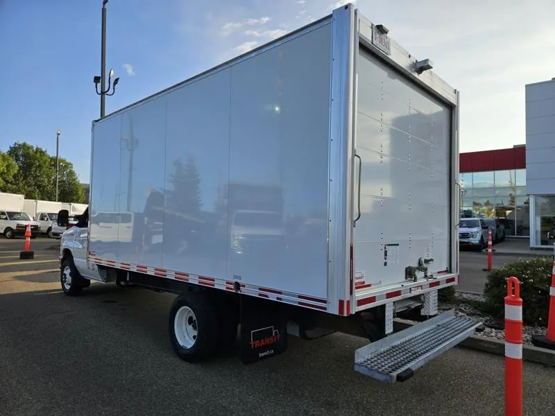 Ford E-Series 2025 photo 3