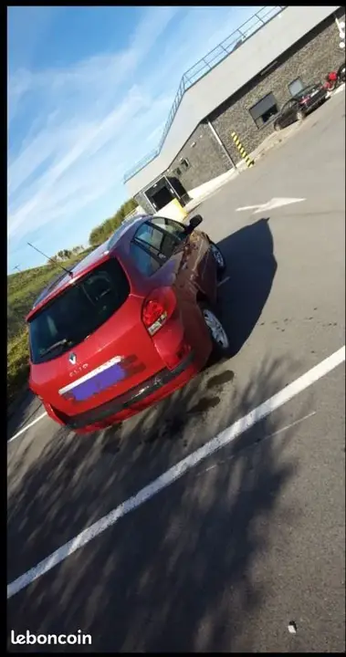 Renault Clio 2009 photo 3