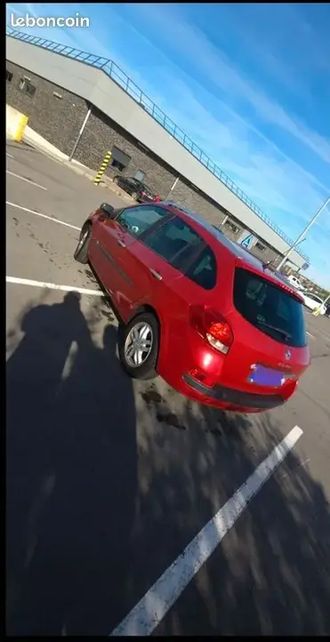 Renault Clio 2009 photo 2