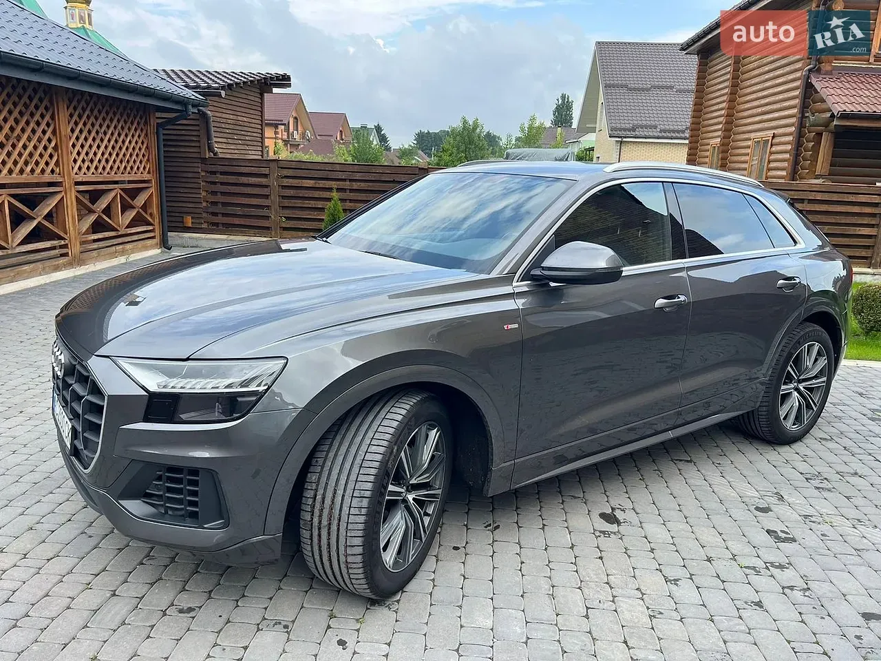 Audi Q8 2019 photo 2