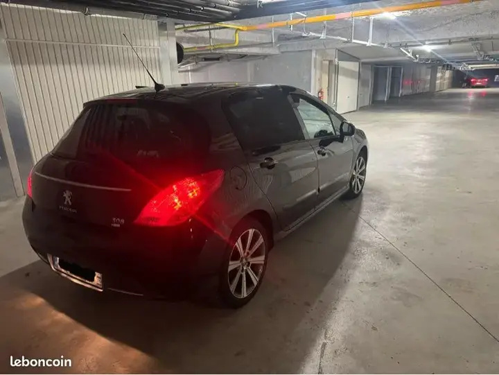 Peugeot 308 2012 photo 3