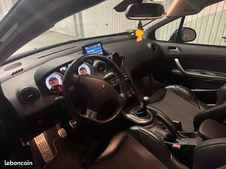 Peugeot 308 2012 photo 2