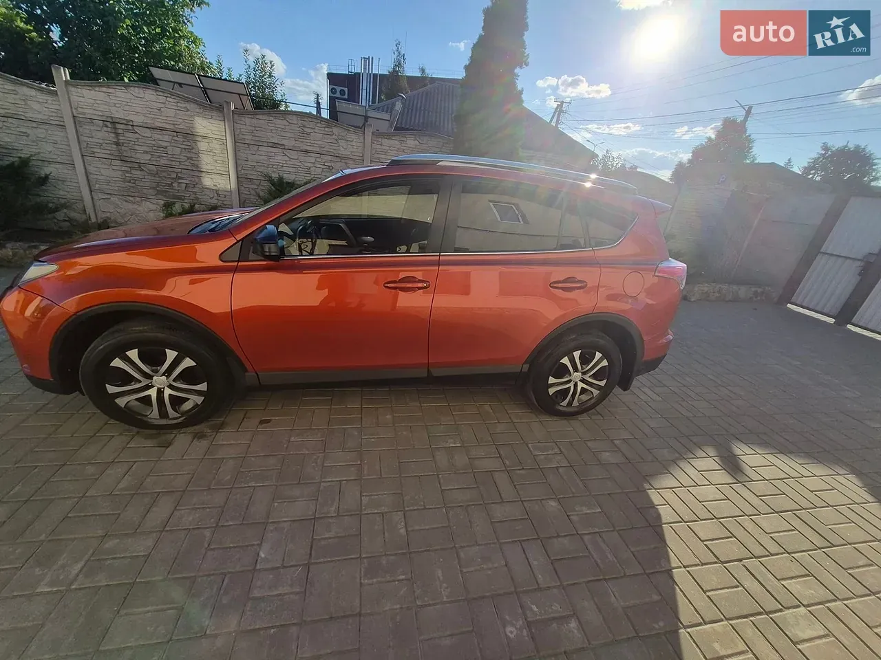 Toyota Rav4 2016 photo 5