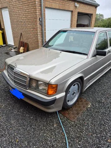 Mercedes-Benz 190E