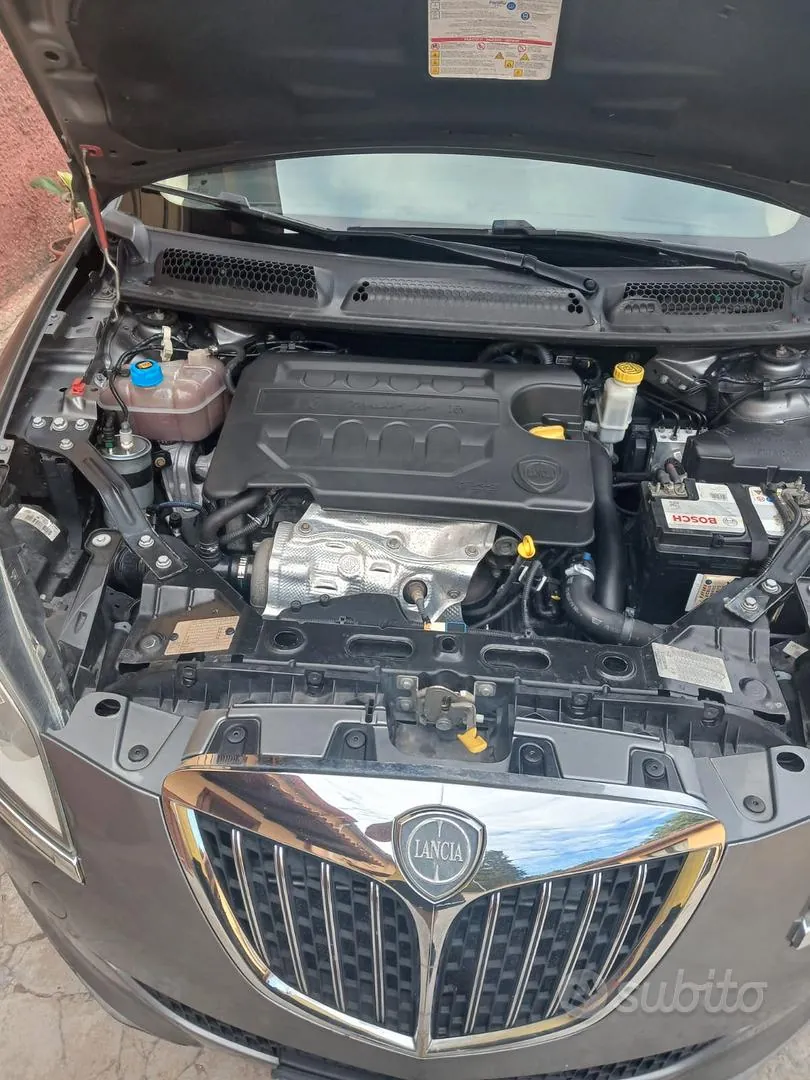 Lancia Delta 2010 photo 3
