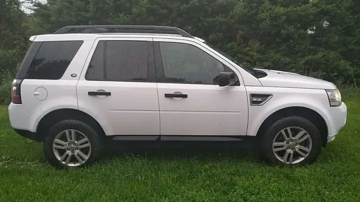 Land Rover Freelander 2014 photo 3
