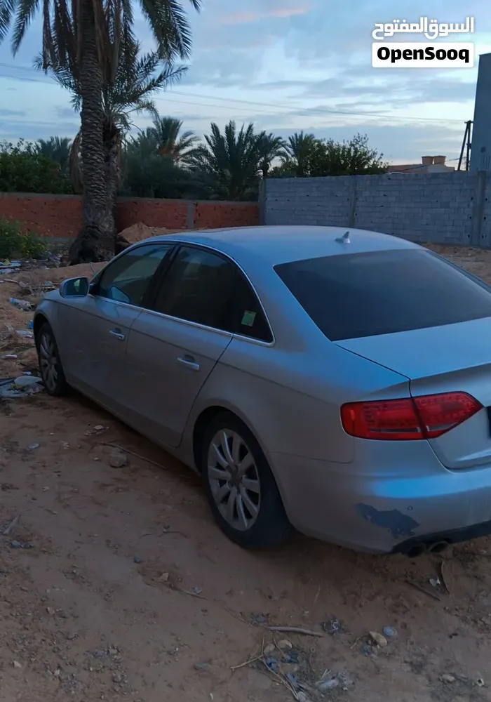 Audi A4 2011 photo 4