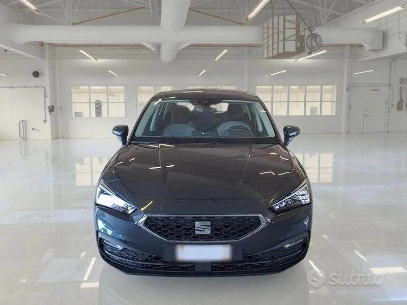Seat Leon 2022 photo 2