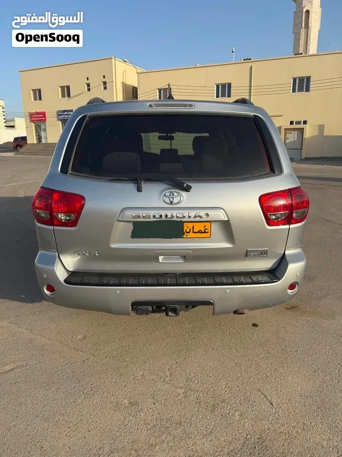 Toyota Sequoia