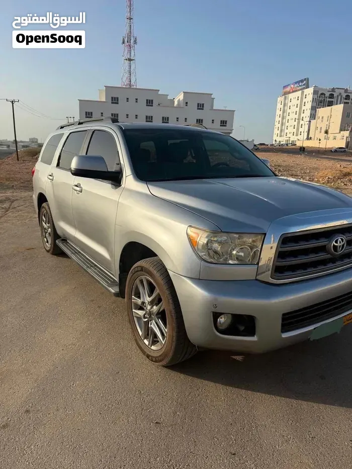 Toyota Sequoia 2014 photo 3