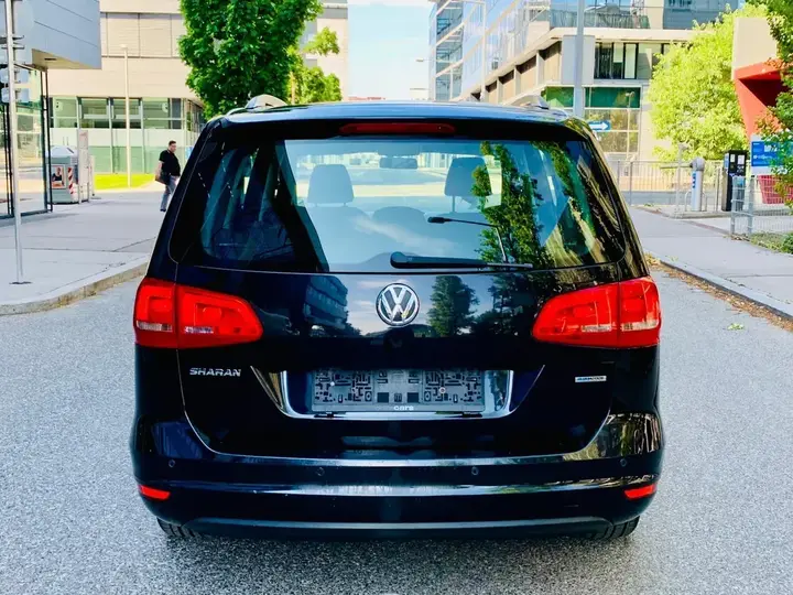 Volkswagen Sharan 2011 photo 3