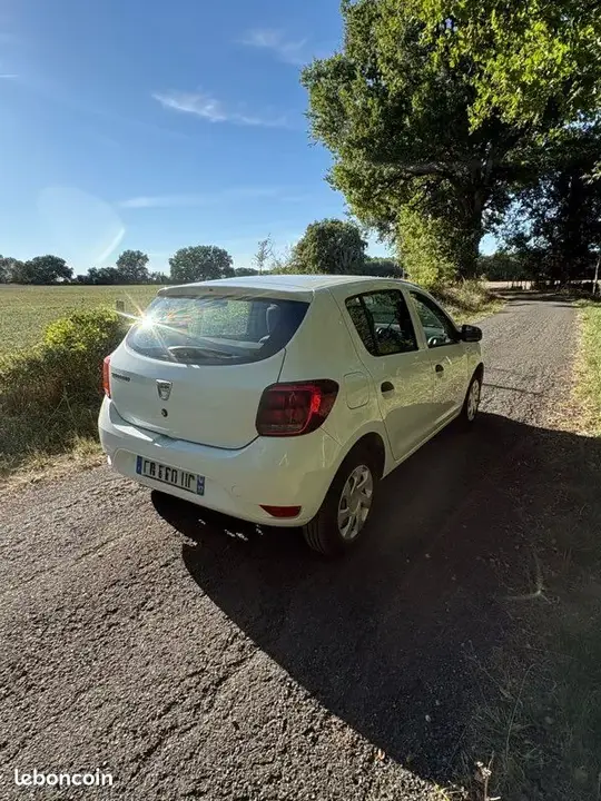 Dacia Sandero 2020 photo 2